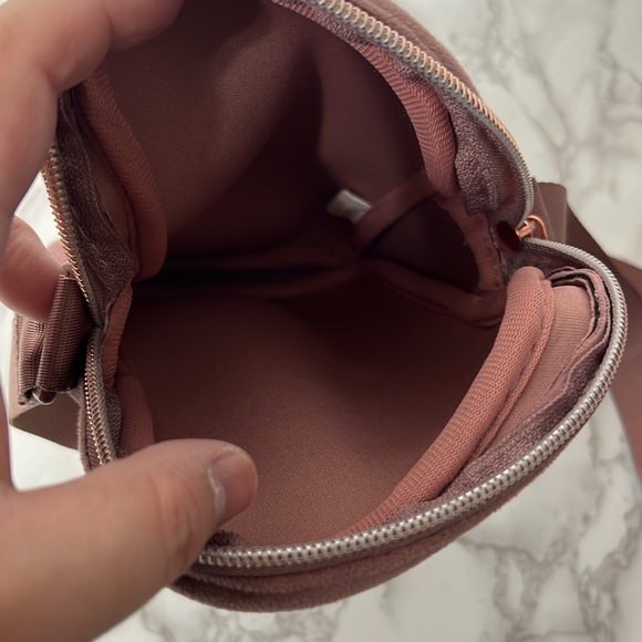 Mytagalongs  Mini Crossbody Bag Pink Desert Rose Zip Closure Soft Feel Neoprene - Picture 6 of 9